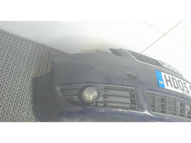 Бампер  Audi A4 (B6) 2000-2004 передний     8H0807105