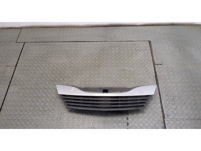 Решетка радиатора  Renault Laguna 2 2001-2007          