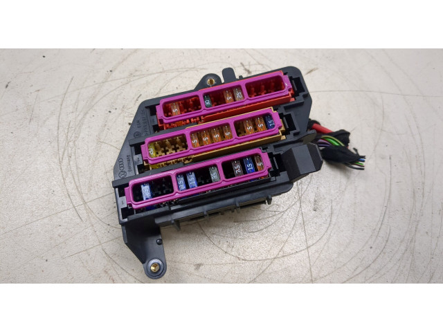 Блок предохранителей  Ford Focus 2 2008-2011         