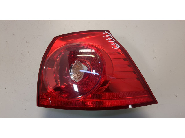 Задний фонарь 1K6945096AA