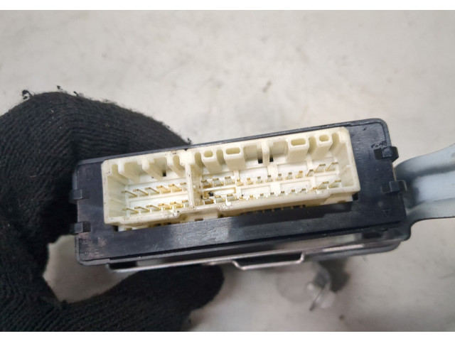 Блок комфорта  Toyota Previa (Estima) 2000-2006          