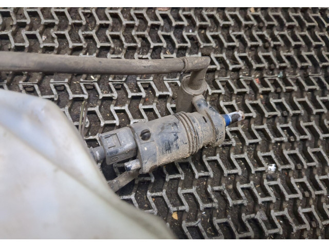 Бачок омывателя  Jeep Patriot 2007-2010 05303789af    