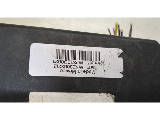 Блок предохранителей  Jeep Grand Cherokee 2010-2013         