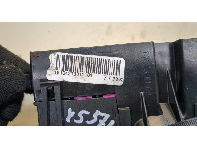 Блок предохранителей  Volkswagen Passat 7 2010-2015 Европа         