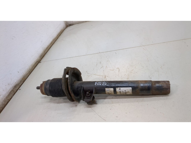 Стойка амортизатора Volkswagen Golf 4 1997-2005 1J0413031S