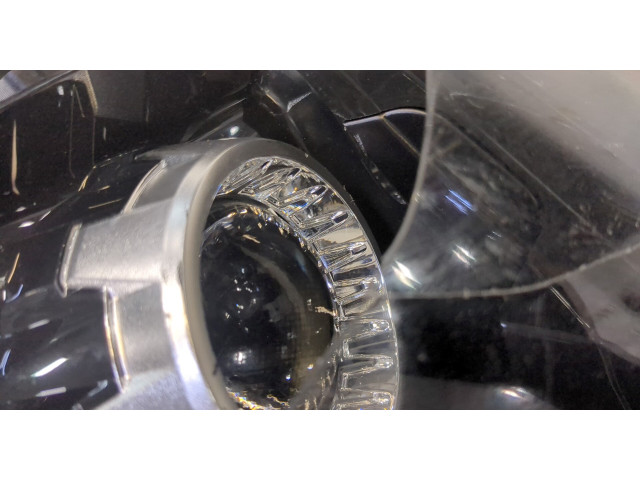 Фара передняя Lexus NX левая