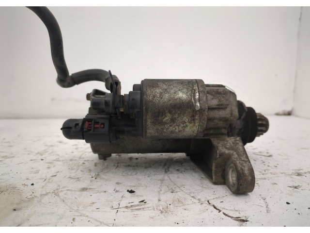 Стартер Skoda Rapid 1.2 02T911023R