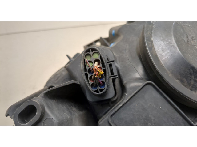 Фара передняя  Skoda Fabia 2007-2014 правая 