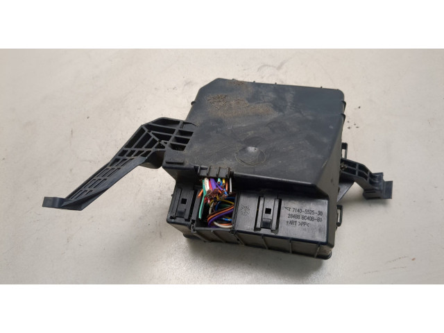 Блок предохранителей Nissan Note E11 2005-2013 7140552530