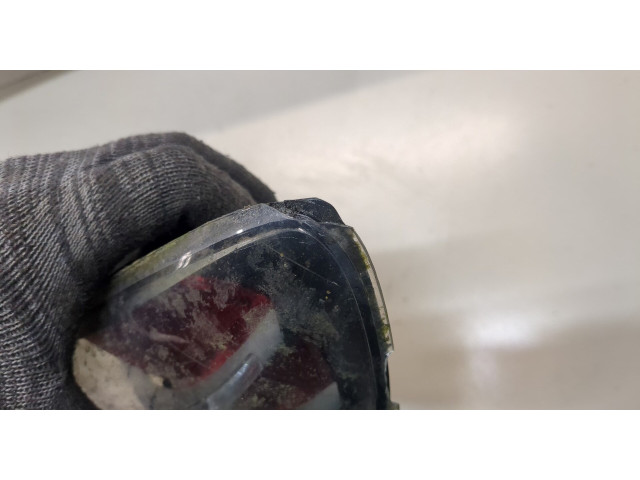 Задний фонарь          