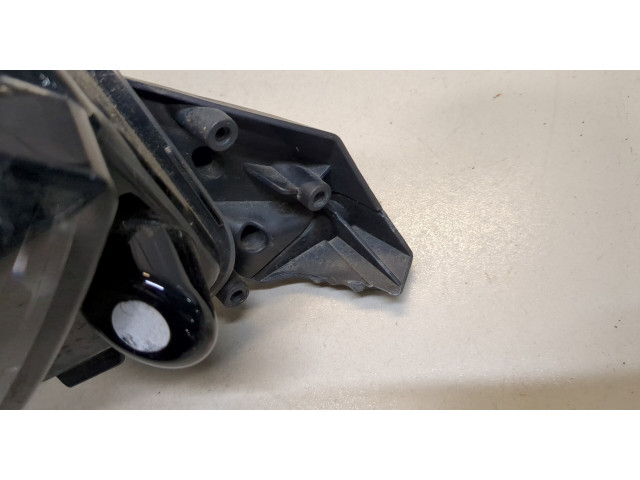 Фара передняя Peugeot 2008 2019-2023 правая