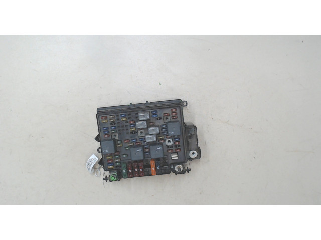 Блок предохранителей  Chevrolet Tahoe 1999-2006      12193645    5.3
