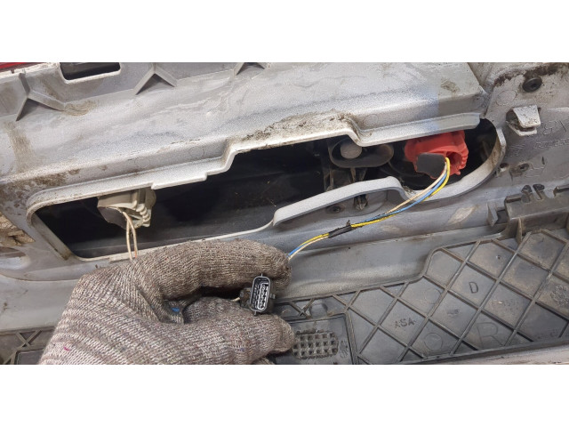 Задний фонарь          