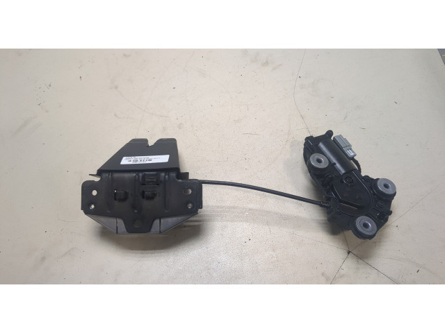 Замок багажника  Volvo V90 2016-2020       