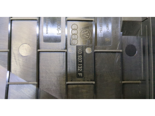 Блок предохранителей  Skoda Yeti 2009-2018         