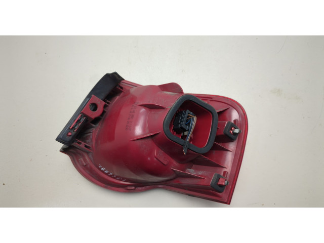 Задний фонарь          