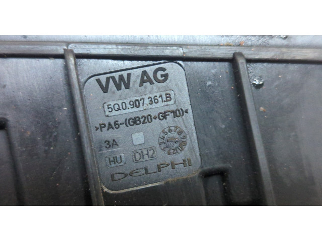 Блок предохранителей Skoda Octavia (A7) 2013-2023 5Q0907361B