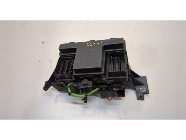 Блок предохранителей  Lincoln MKZ 2016-2020         