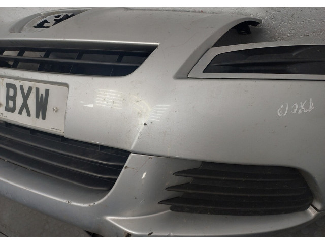 Бампер  Peugeot 5008 2009-2016 передний    