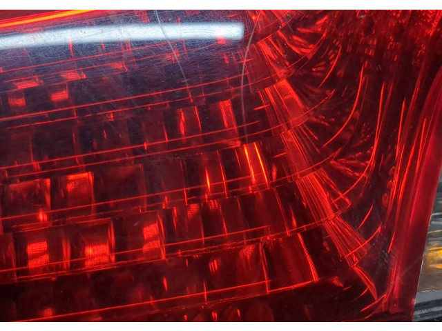 Задний фонарь        Volvo V50 2007-2012 