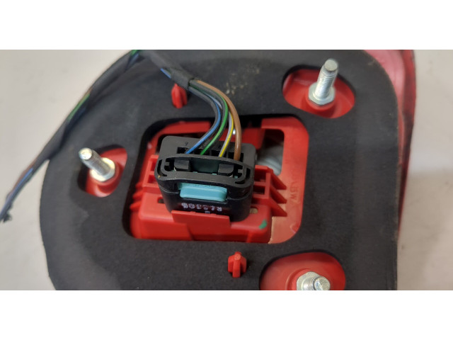 Задний фонарь