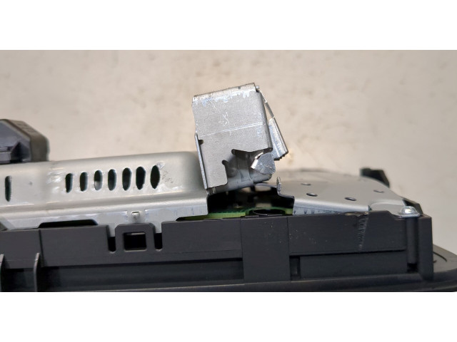 Дисплей мультимедиа  Skoda Octavia (A7) 2017-2021        