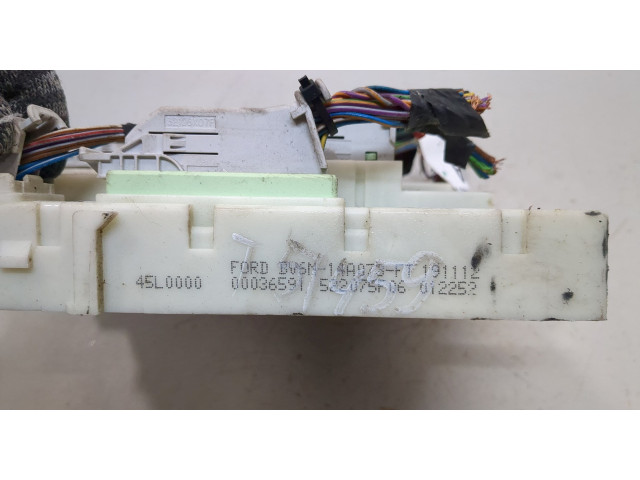 Блок предохранителей  Ford Focus 3 2011-2015      2227208, GV6T14A073EH   