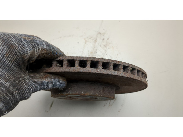 Диск тормозной  Pontiac Vibe 1 2002-2008   передний         