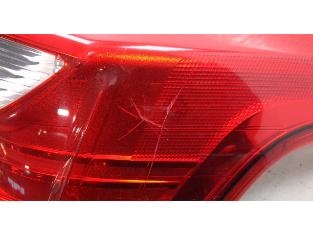 Задний фонарь          