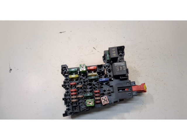 Блок предохранителей Skoda Octavia (A7) 2013-2017