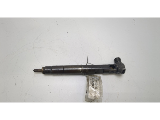 Форсунка топливная  Mercedes C W204 2007-2013    a6510704987     