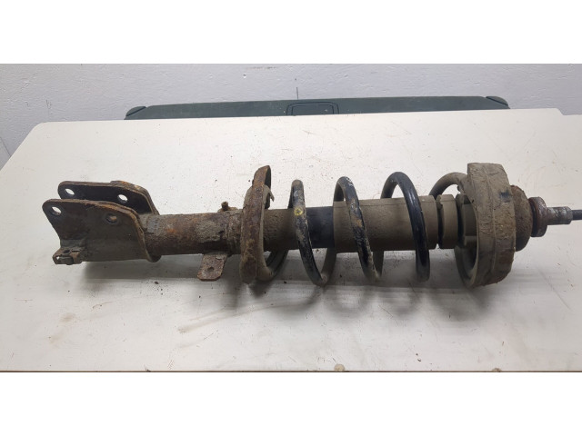 Стойка амортизатора  Renault Trafic 2014-2021      