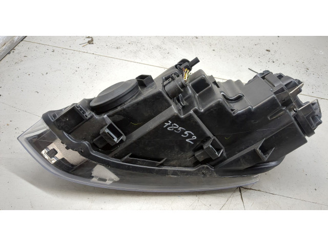 Фара передняя  Volkswagen Polo 2009-2014 правая 