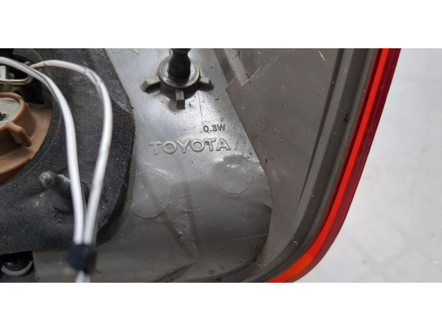 Задний фонарь