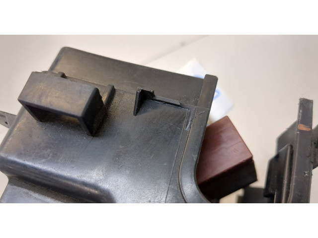 Корпус блока предохранителей Subaru Forester (S12) 2008-2012