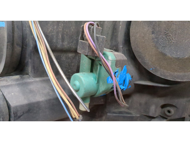 Фара передняя  Renault Scenic 2003-2009 правая 