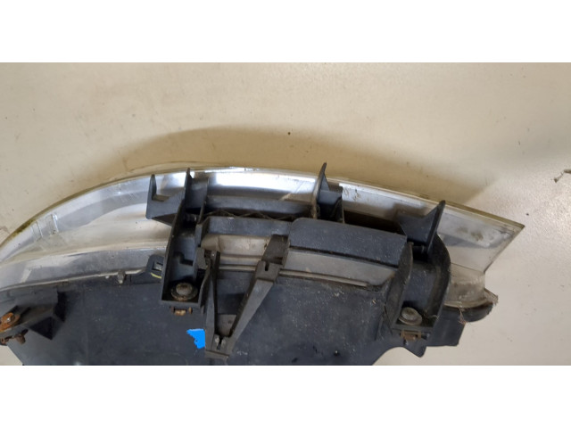 Фара передняя Peugeot 307 правая