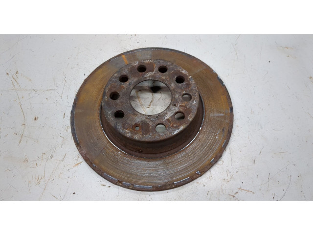 Диск тормозной  Volkswagen Golf 7 2012-2017   задний         