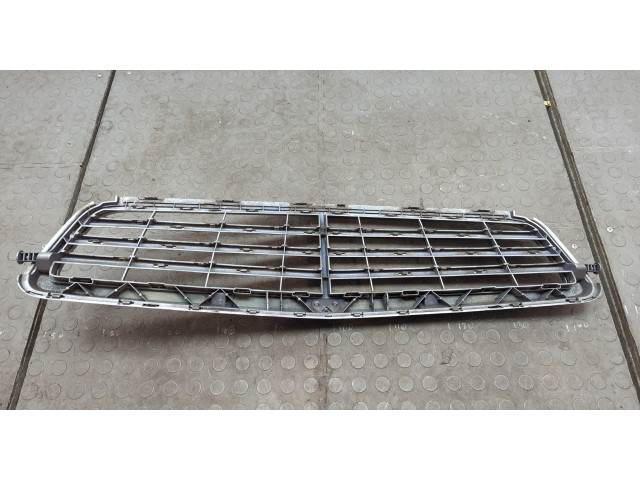 Решетка радиатора  Mercedes C W204 2006-2015          