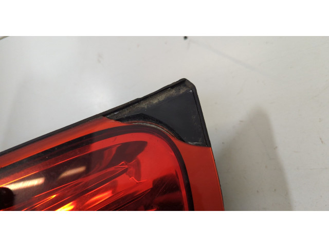 Задний фонарь          