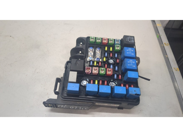 Блок предохранителей  KIA Ceed 2007-2012          1.6