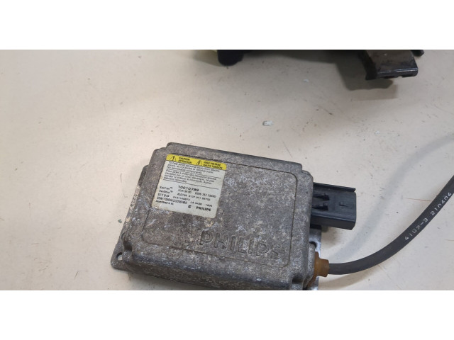 Фара передняя  Cadillac Escalade 2 2000-2006 левая 