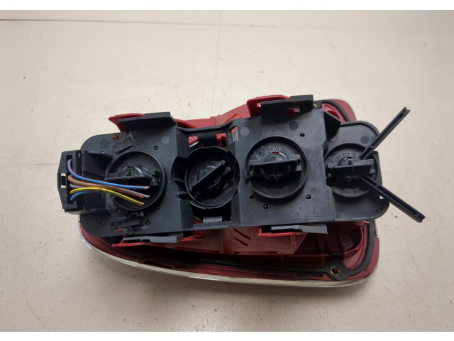 Задний фонарь