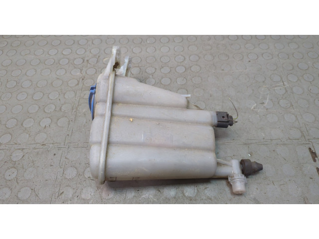 Бачок расширительный Audi Q5 2008-2017 8K0121405N