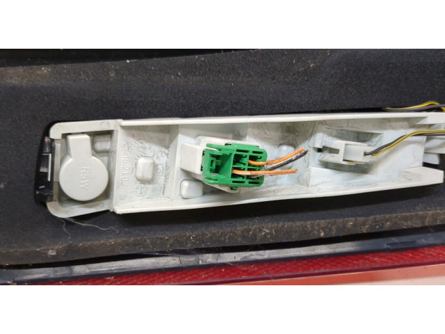 Задний фонарь          