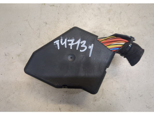 Блок предохранителей  Skoda Octavia Tour 2000-2010      8D2941824   