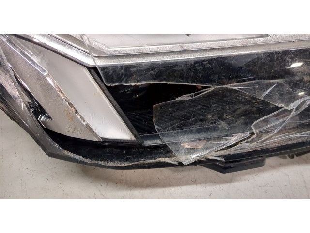 Фара передняя  Audi A5 (F5) 2019- правая 