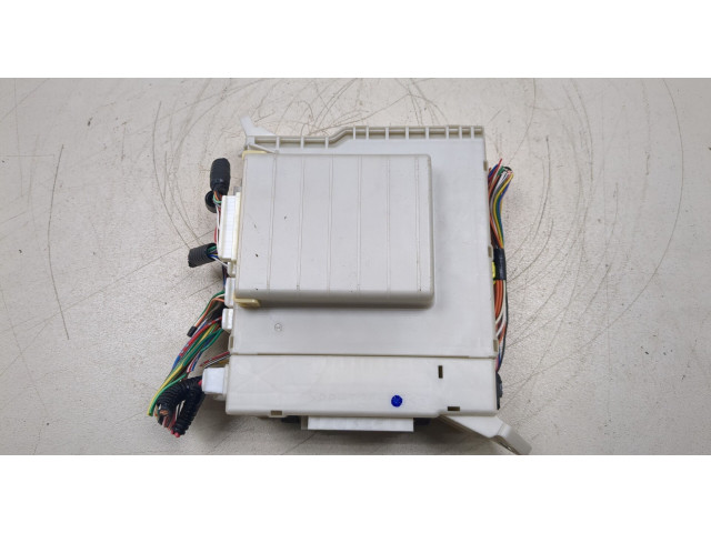 Блок предохранителей Lexus IS 2005-2013