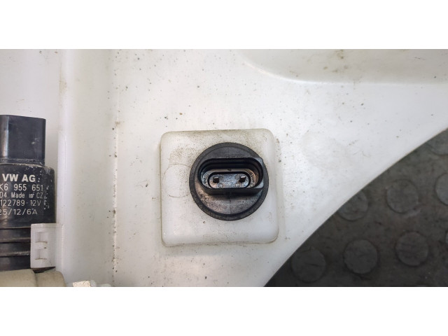 Бачок омывателя  Volkswagen Touareg 2010-2014     3.6