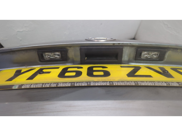 Замок багажника Skoda SuperB 2015-2025